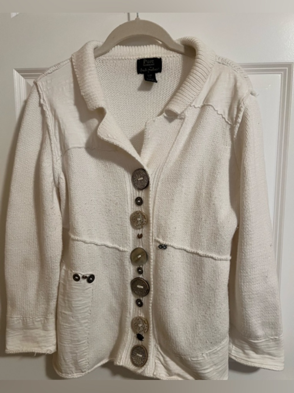 Preowned winter white Pure HandKnit sweater. Size S/M